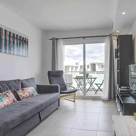 4greta Apartment